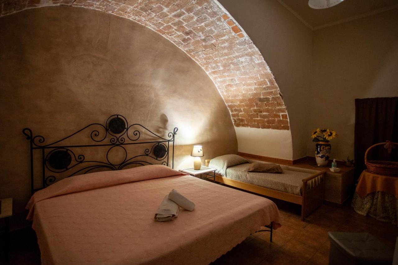 Casa Vacanze Fondaco Di Scillato Scillato  외부 사진